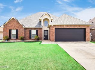 107 Golden Harvest Ln, Rayne, LA 70578