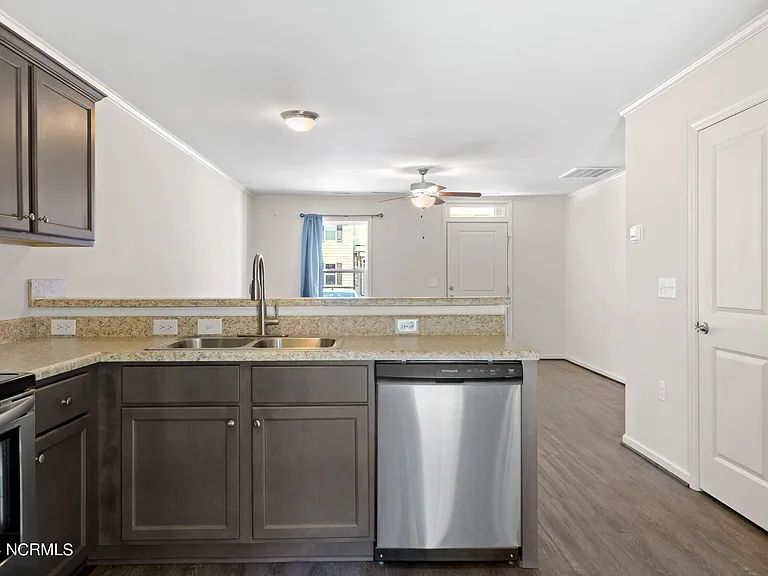 513 Pate Dr — Photo 11