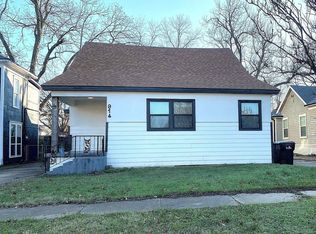 914 W Gandy St, Denison, TX 75020