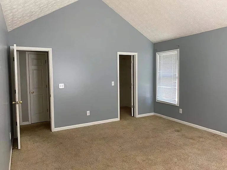 2295 Carlysle Cove Dr — Photo 5