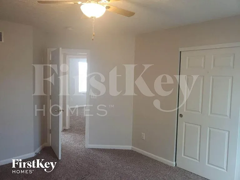 356 Brandon Dr — Photo 21