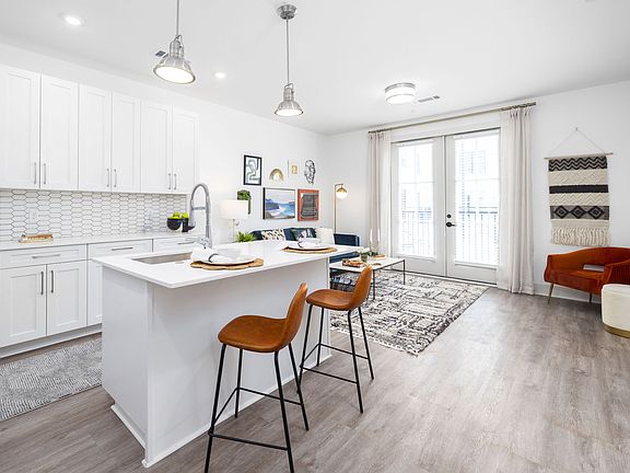 5th image of 1501 Montgomery St #10801595