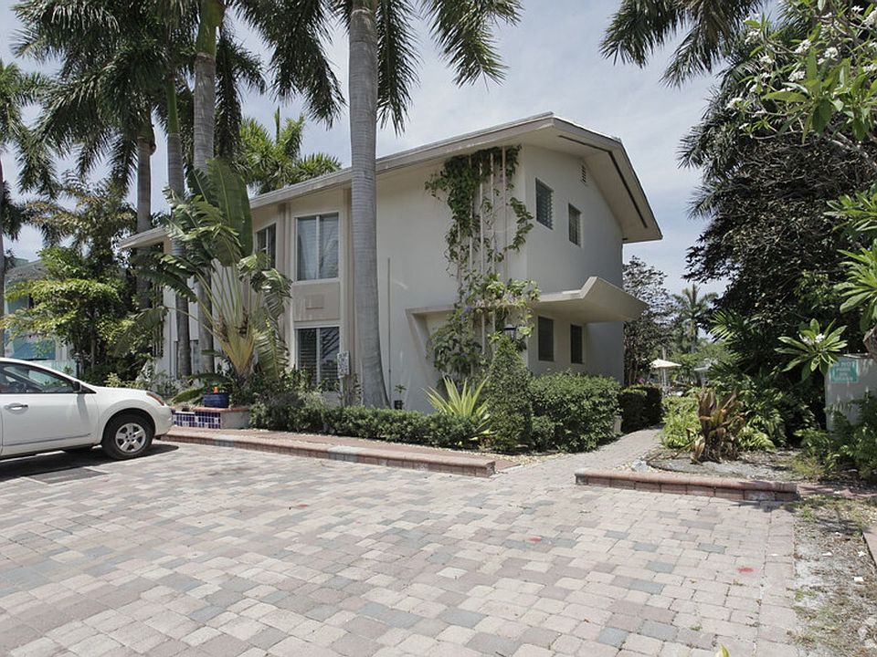 1st image of 124 Isle Of Venice Dr APT 1