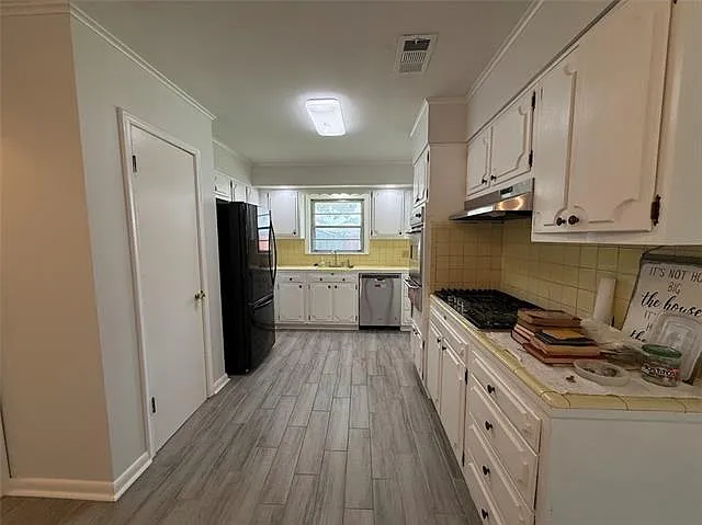 420 E William David Pkwy — Photo 10