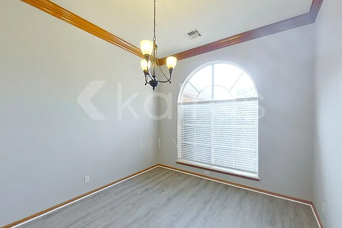 3101 NE 130th St — Photo 3