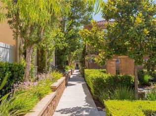 301 Cardinal Ln, Upland, CA 91786