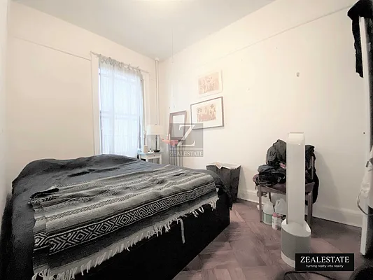 Rented by ZealEstate Group Inc | media 25