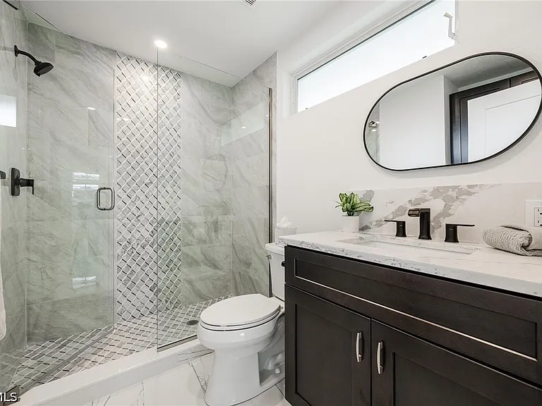 4930 Edith Esplanade Cpe — Photo 18