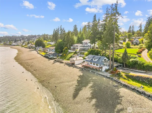 8609 E Caraway Road, Port Orchard, WA 98366