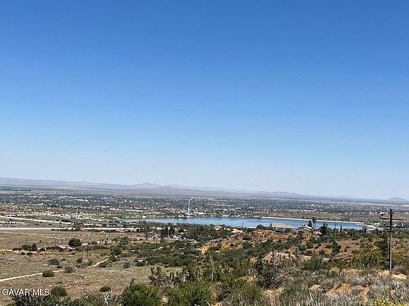 4th image of 14XX W Barrel Springs Rd