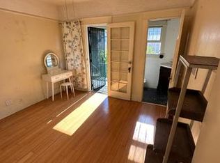 1130 S Hoover St #1/2, Los Angeles, CA 90006