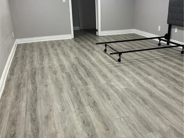 267 Millen Rd, Hamilton, ON L8E 2H1