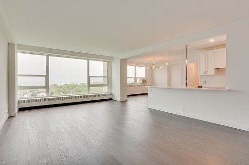 4th image of 3180 N Lake Shore Dr APT 7D