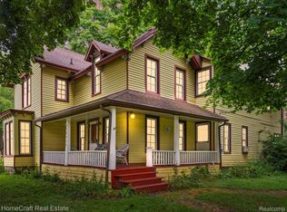 26830 W Six Mile Rd, Redford, MI 48240