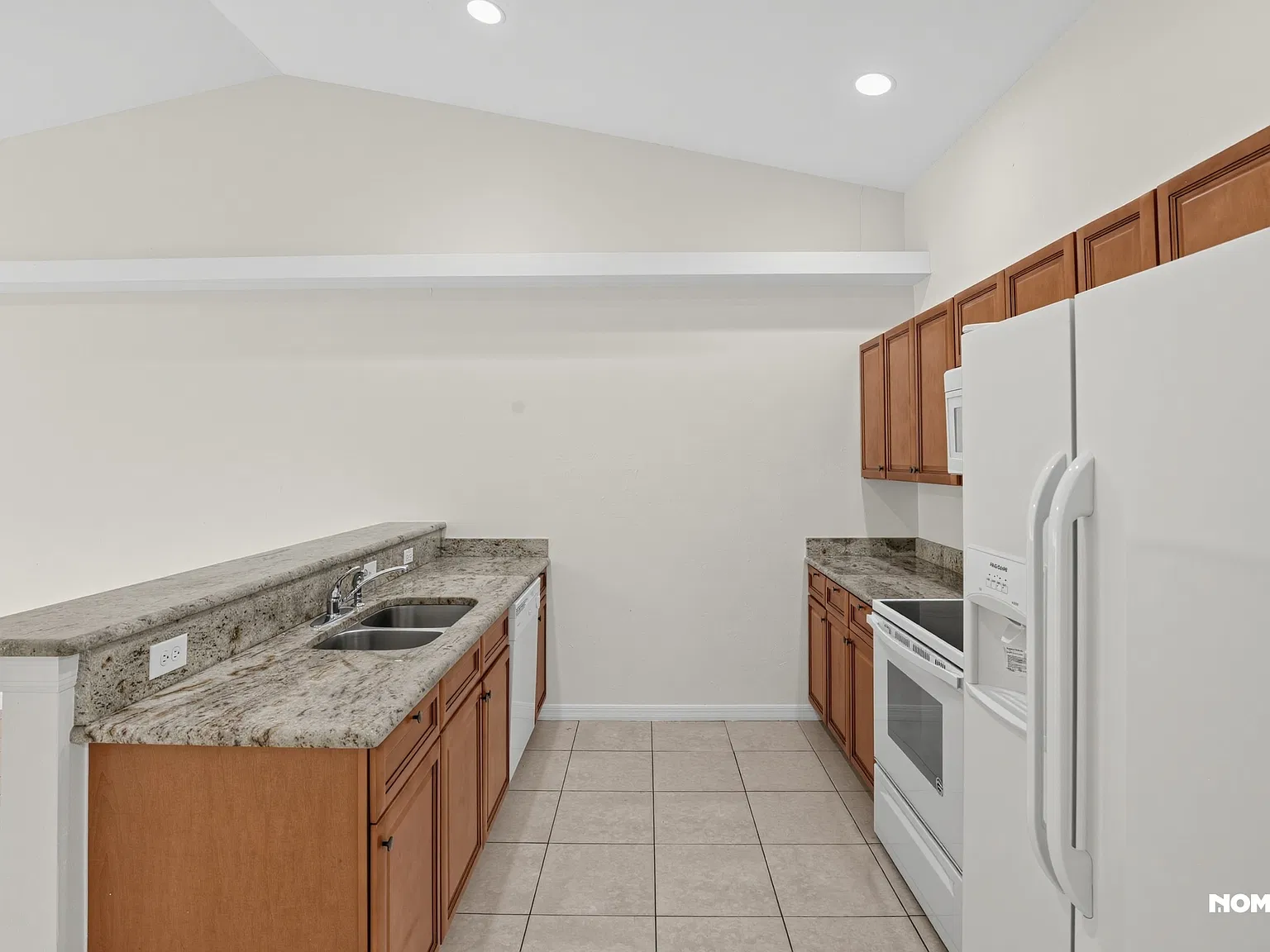 3 bed, 1250 sqft, $1,550 — Photo 4