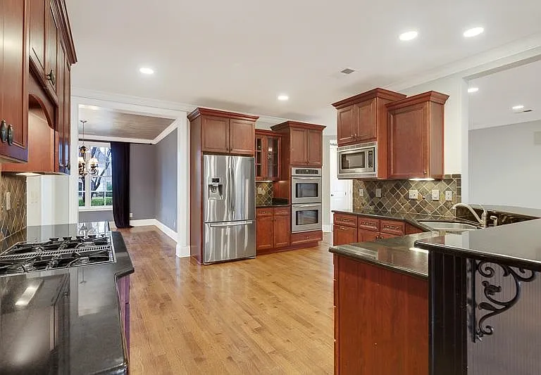 10227 Matwood Oak Dr — Photo 11