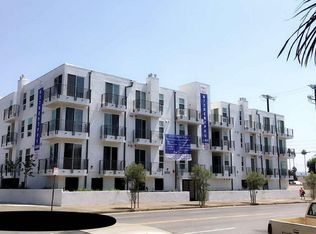 6222 Kester Ave #204, Van Nuys, CA 91411