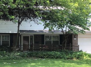 417 Spruce Dr, Naperville, IL