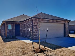 9320 NW 129th St, Yukon, OK 73099
