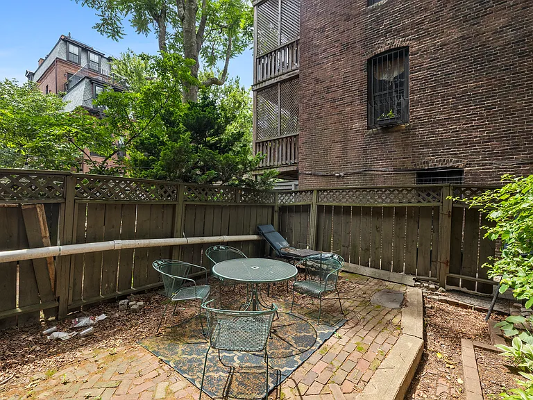 38 Dartmouth St #1 — Photo 9