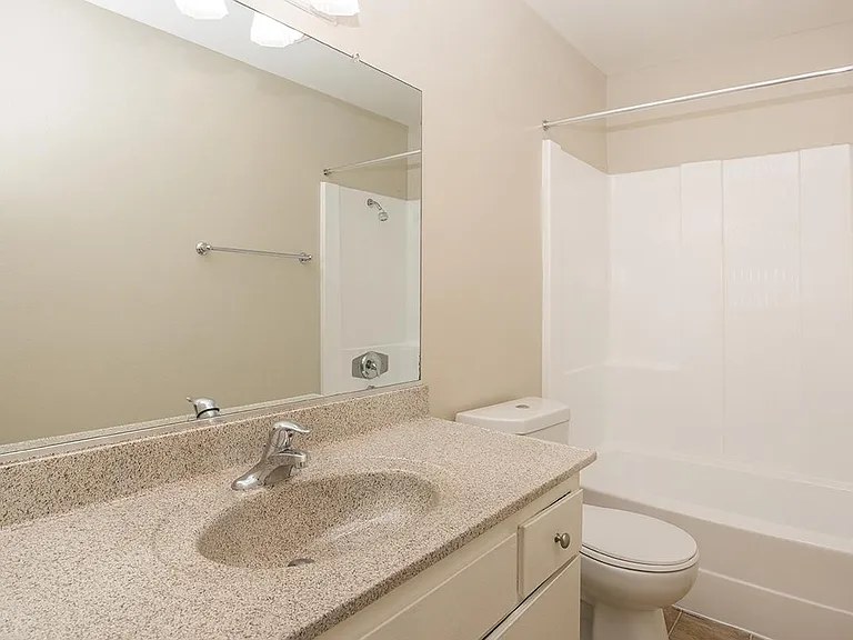 Wateridge Apartment Homes — Photo 45