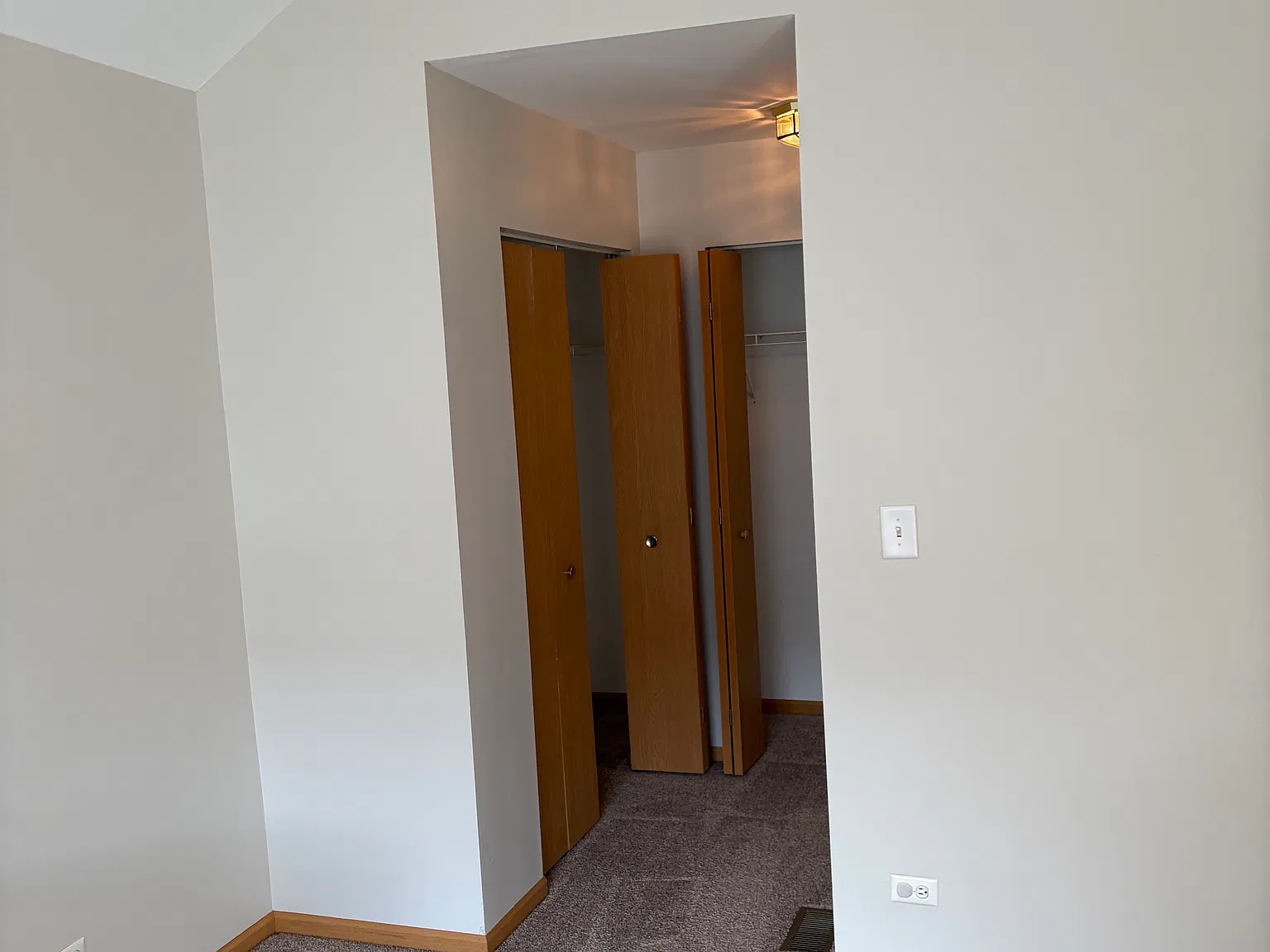 2 bed, 1.5 bath, 1150 sqft, $1,900 — Photo 3