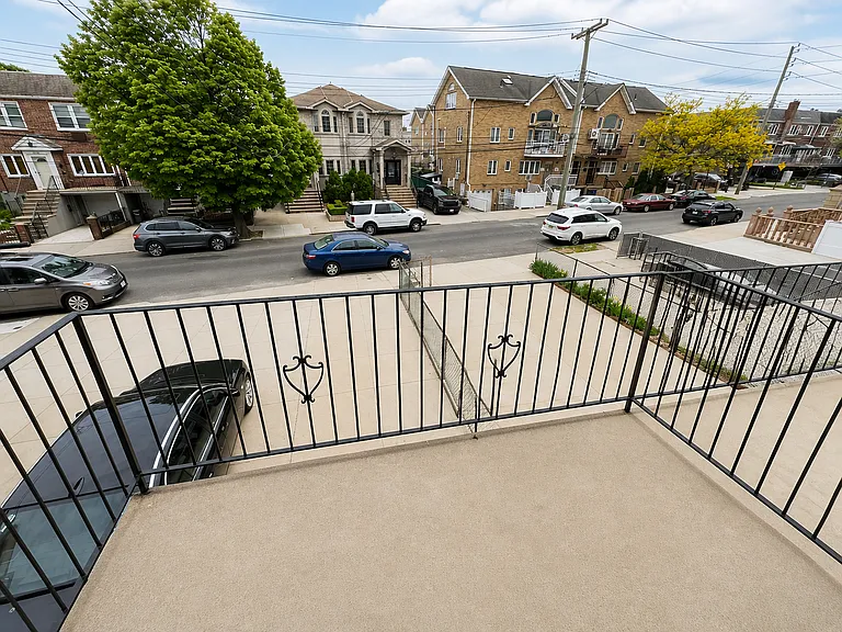 7515 Caldwell Ave — Photo 9