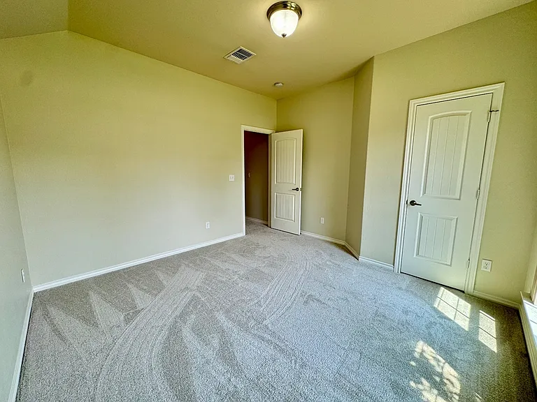 17713 Fruited Plain Ln — Photo 10