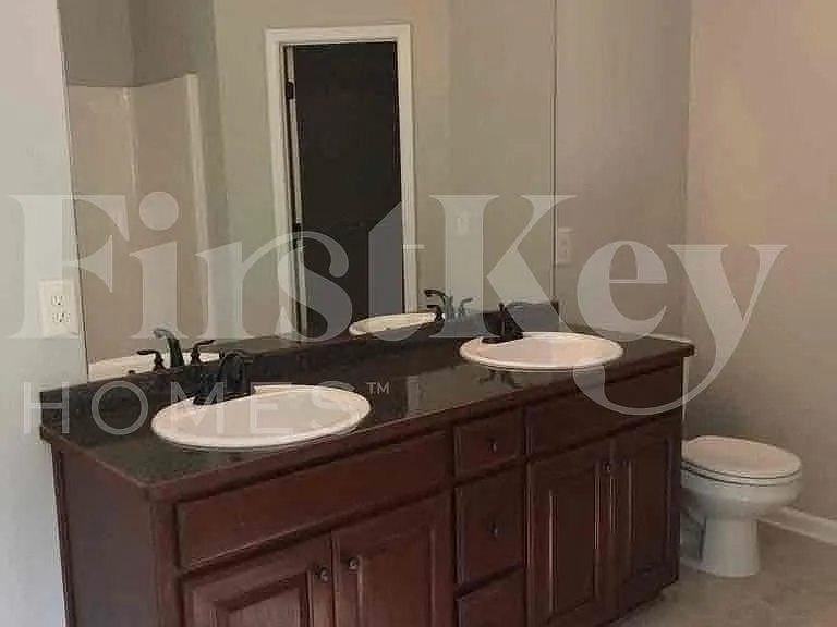 2126 Villa Spring Ter — Photo 15