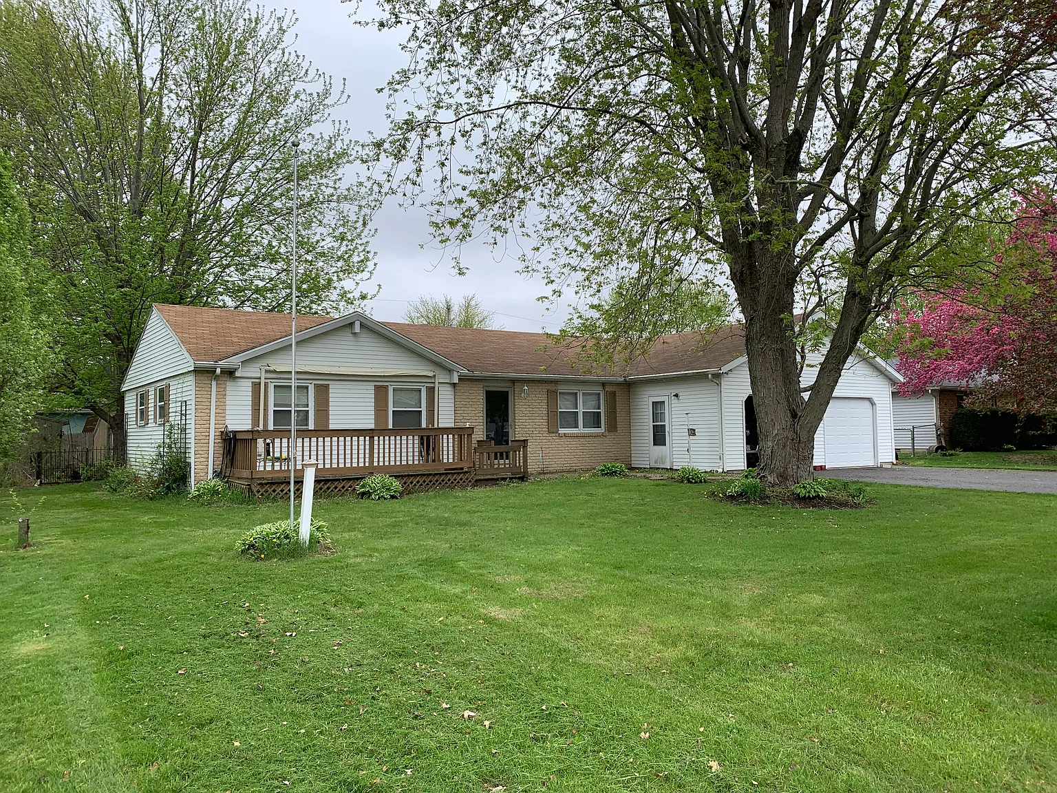 522 W Kenilworth Ln photo 1