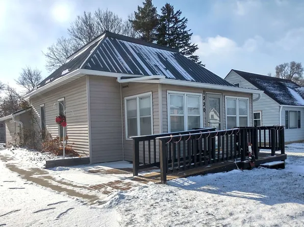 1330 Central Ave, Estherville, IA 51334