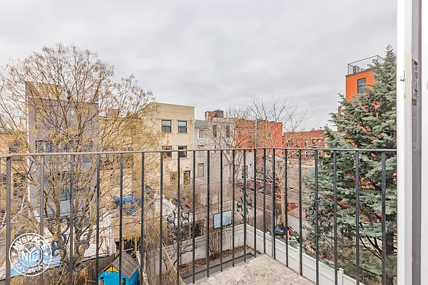 Rented by MySpaceNYC | media 16