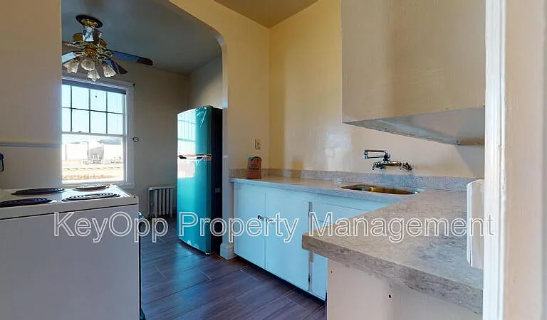 895 31st Ave #7 — Photo 11