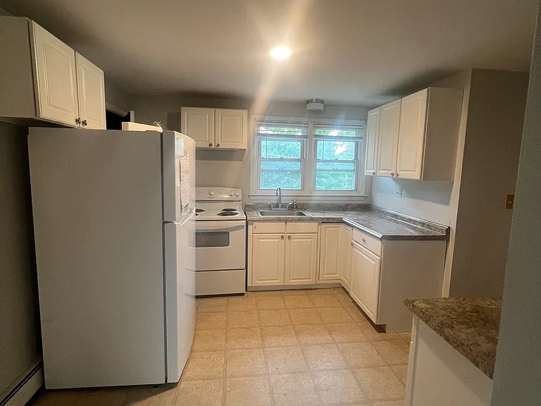 28 Concord St #10 — Photo 7