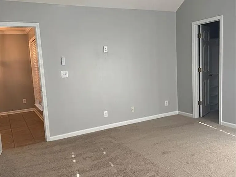 8737 Jamac Ln — Photo 2