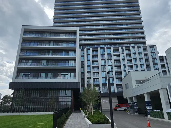 5858 Yonge St, Toronto, ON