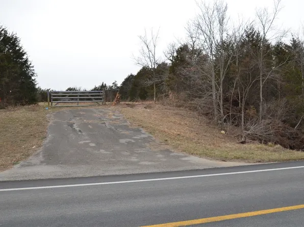 10051 N Campbell Rd #2, Fayetteville, AR 72701