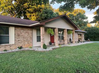 104 Larkspur Ln, Campbellsville, KY 42718