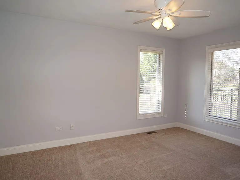 8566 Huckins Dr — Photo 19