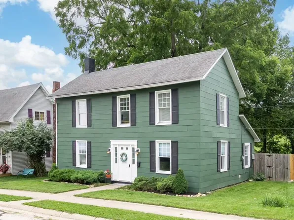 223 Walnut St, Mechanicsburg, OH 43044