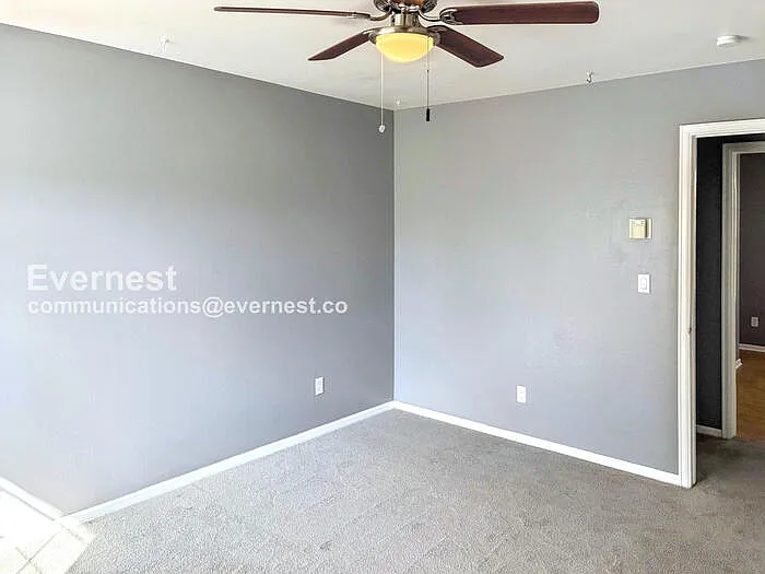 2828 Silverplume Dr #S5 — Photo 31