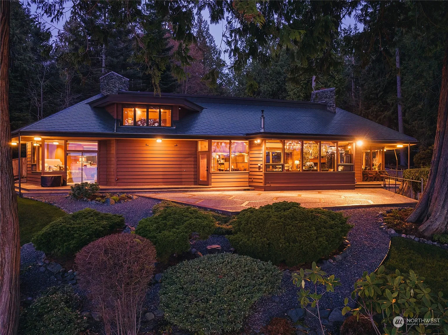 3559 Biz Point Road photo 1