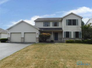 7813 Harvest Gold Dr, Holland, OH