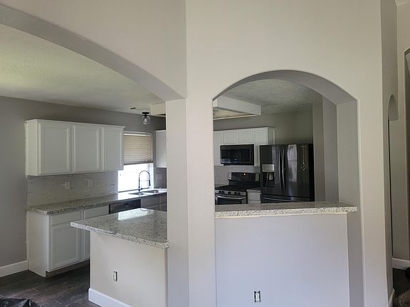 4th image of 12523 Damascon Ct