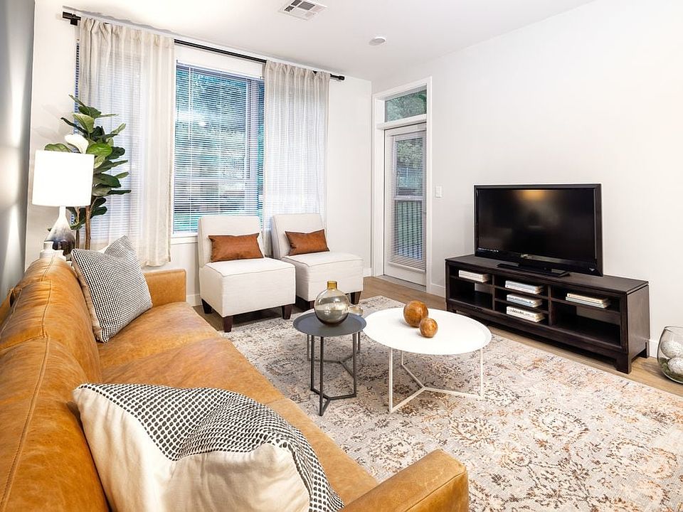 Living room with hard surface flooring