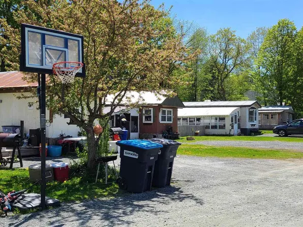1 Davis Road, Hartland, VT 05048