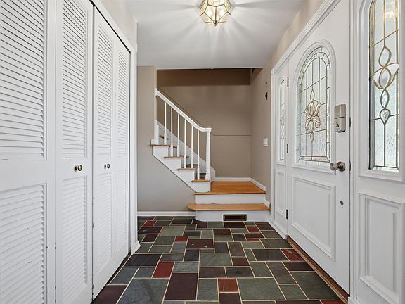 5th image of 49861 Valley Dr