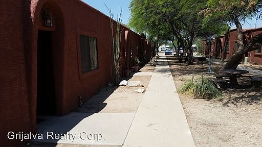 1st image of 2833 N Flanwill Blvd
