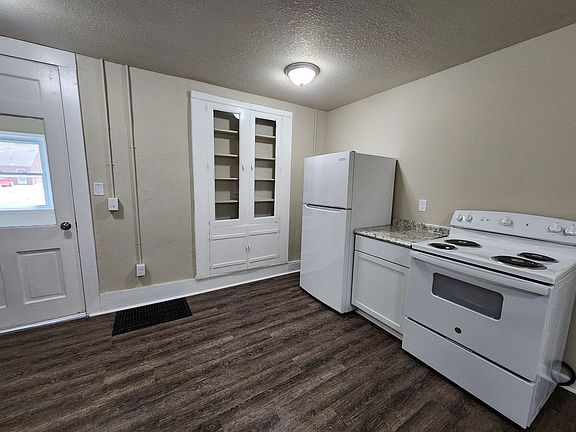 3rd image of 613 E Robinson St #2