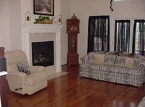 2nd image of 103 Carriage Ln
